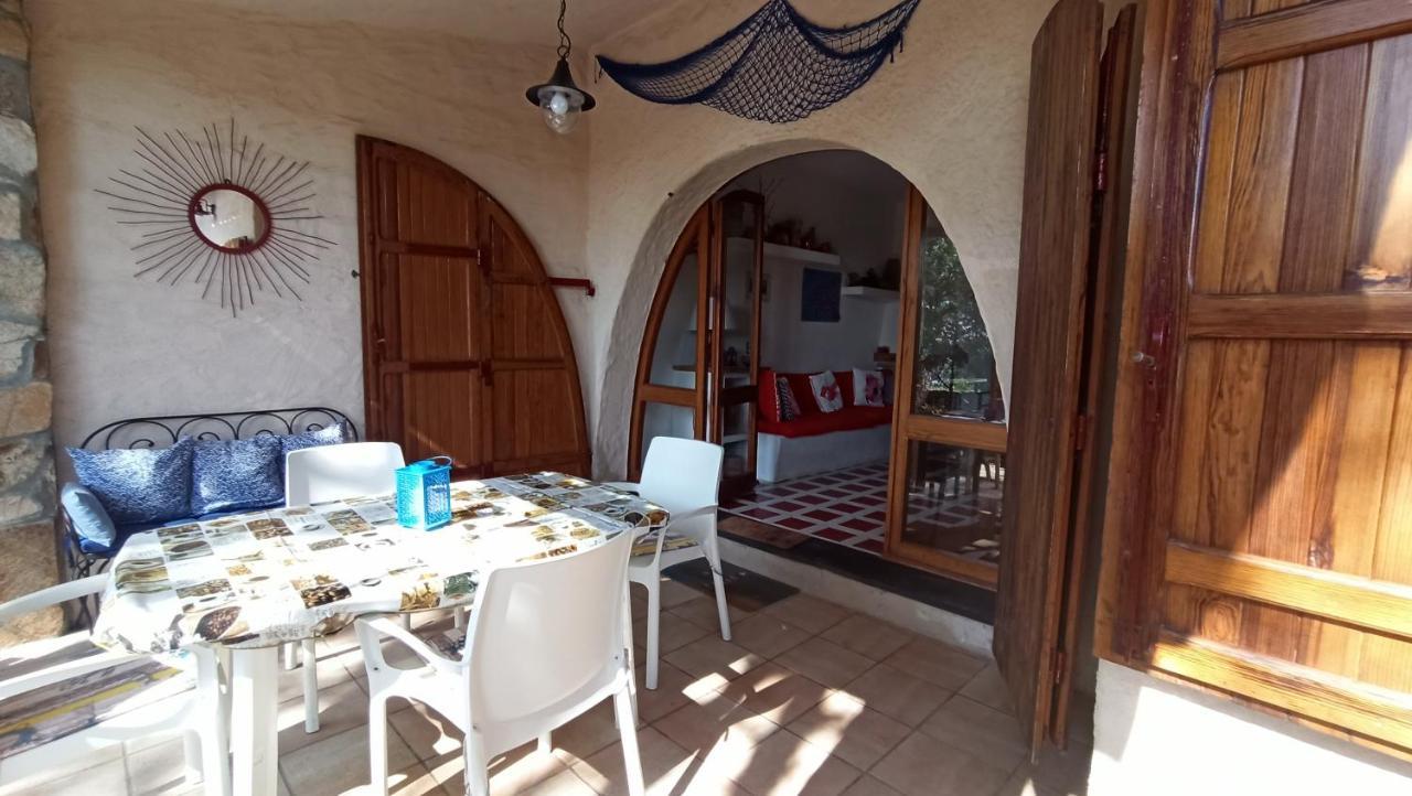 Villino Corallo Roby Cala Liberotto Exterior foto