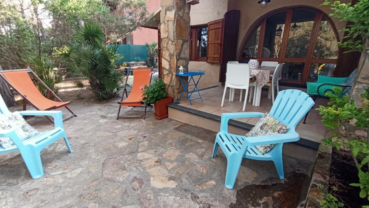 Villino Corallo Roby Cala Liberotto Exterior foto